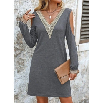 Kadın Uzun Kollu Omuzdan Açık V Dantel Yakalı Mini Waffle Elbise