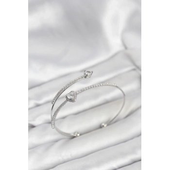 Kalp Model Pirinç Gümüş Renk Kadın Bileklik