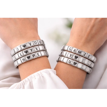 Kişiselleştirilebilir Çelik Bileklik – Harfli Charm Modüllü Paslanmaz Çelik Bileklik – İsim Yazılı Özel Tasarım