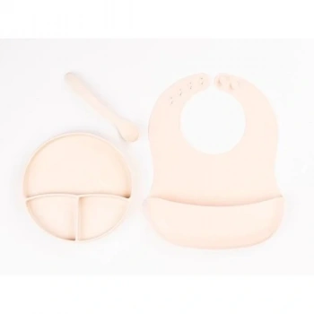 Krem Rengi 3’lü Silikon Yemek Seti – Önlük + Diş Kaşıyıcılı Kaşık + Vakumlu Tabak