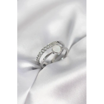 Minimal Queen Yazılı Gümüş Renk Pirinç Kadın Yüzük