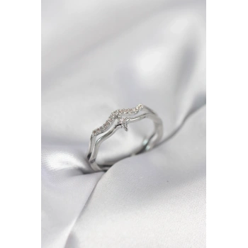 Minimal Yıldız Model Gümüş Renk Zirkon Taşlı Kadın Yüzük