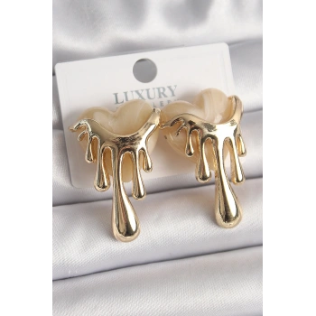 Pirinç Gold Renk Beyaz Sedefli Akan Kalp Model Kadın Küpe