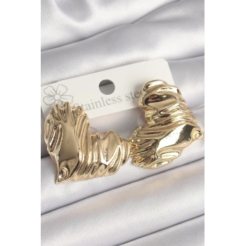 Pirinç Gold Renk İşlemeli Kalp Model Kadın Küpe