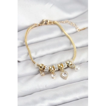 Pirinç Gold Renk Kalp Charmlı Kadın Bileklik