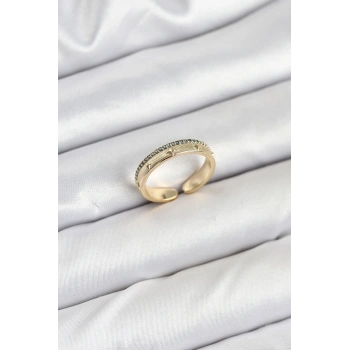 Pirinç Gold Renk Sıralı Zirkon Taşlı Kutup Yıldızı Model Kadın Yüzük