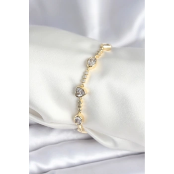 Pirinç Gold Renk Zirkon Taşlı Kalpli Model Kadın Bileklik