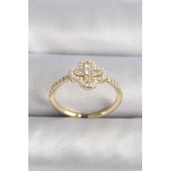 Pirinç Gold Renk Zirkon Taşlı Yonca Model İnci Detay Kadın Yüzük
