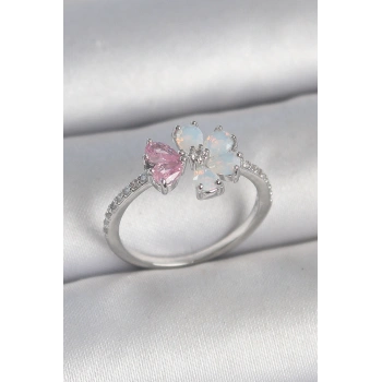 Pirinç Gümüş Renk Beyaz Mineli Pembe Zirkon Taşlı Çiçek Model Kadın Yüzük