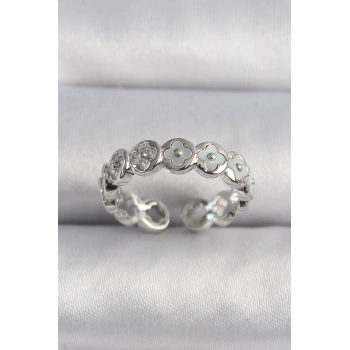 Pirinç Gümüş Renk Beyaz Sedefli Yonca Model Kadın Yüzük