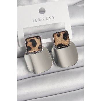 Pirinç Gümüş Renk Kare Plaka Leopar Desenli Kadın Küpe