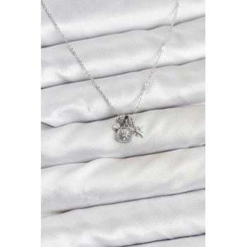 Pirinç Gümüş Renk Minimal Charmlı Kadın Kolye