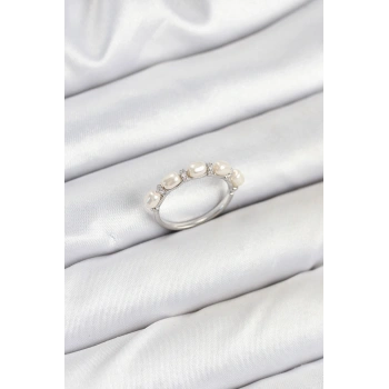 Pirinç Gümüş Renk Sıralı İncili Kadın Yüzük