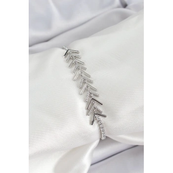 Pirinç Gümüş Renk Zirkon Taşlı Balık Sırtı Kadın Bileklik