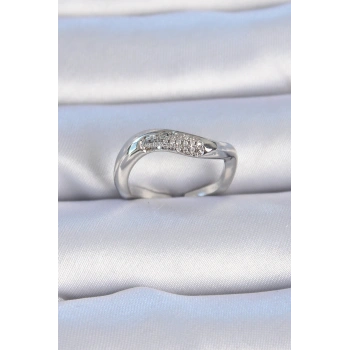 Pirinç Gümüş Renk Zirkon Taşlı Kadın Yüzük