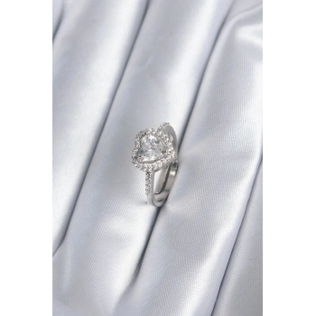 Pirinç Gümüş Renk Zirkon Taşlı Kalp Charm Model Kadın Yüzük