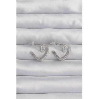 Pirinç Gümüş Renk Zirkon Taşlı Kıvrımlı Yarım Kalp Küpe