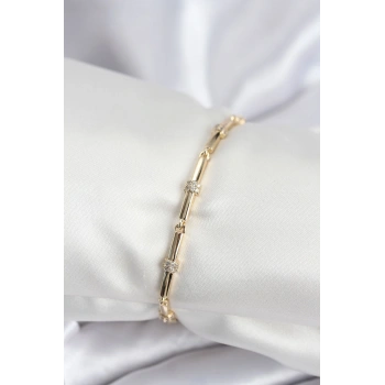 Pirinç VIP Seri Gold Renk Parçalı Model Zirkon Taşlı Kadın Bileklik