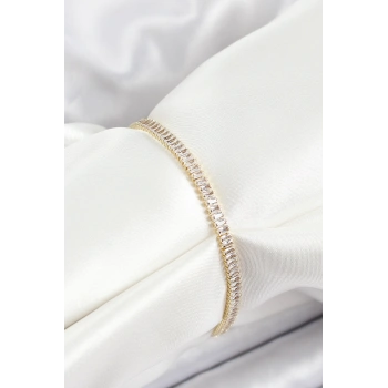 Pirinç Zirkon Taşlı İnce Su Yolu Model Gold Renk Kadın Bileklik