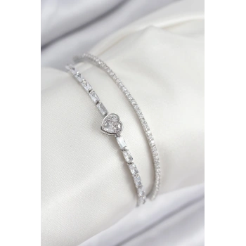 Pirinç Zirkon Taşlı Kalp Model Gümüş Renk Kadın Bileklik