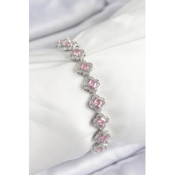 Pirinç Zirkon Taşlı Pembe Yonca Baget Model Gümüş Renk VIP Seri Kadın Bileklik
