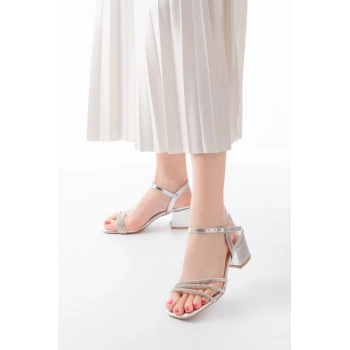 S-889  Gümüş 3 Bantlı Topuklu Kadın Ayakkabı