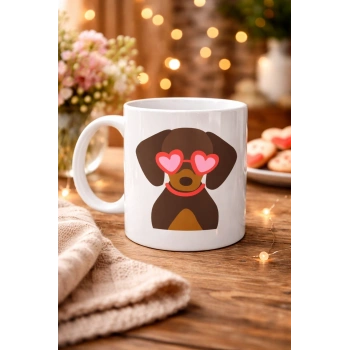 Sevimli Dachshund (Sosis Köpek) Desenli Porselen Kupa Model 47 – Kalpli Gözlüklü Köpek Figürlü, Hediye Kupası