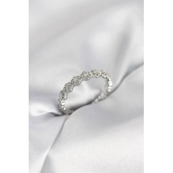 Sıralı Çiçek Model Gümüş Renk Zirkon Taşlı Kadın Yüzük