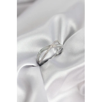 Zirkon Taşlı Sarmal Sedefli Gümüş Renk Kadın Yüzük