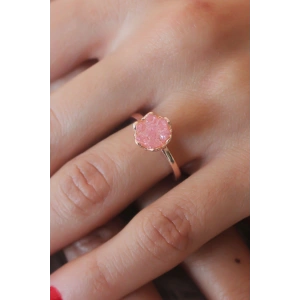 Pembe Lotus Çiçek Figür Gold Renk Kadın Yüzük