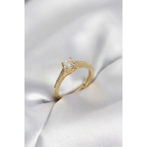 Tek Taş Gold Renk Zirkon Taşlı Model Kadın Yüzük