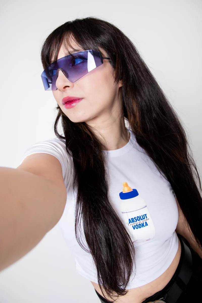 Absolut Vodka Baskılı Beyaz Crop Top