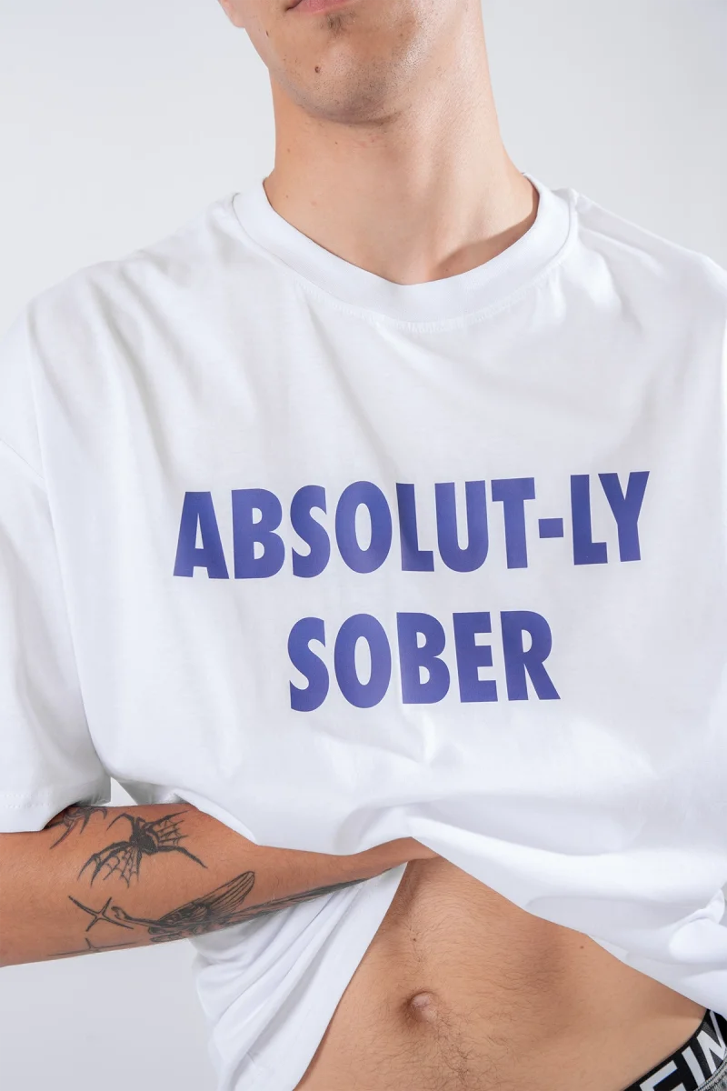 Absolut-ly Sober Baskılı Beyaz Oversize Tişört