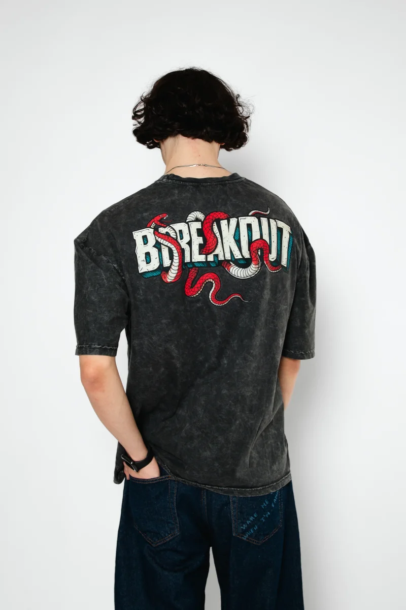 Breakout Baskılı Oversize Unisex Yıkamalı Siyah Tshirt