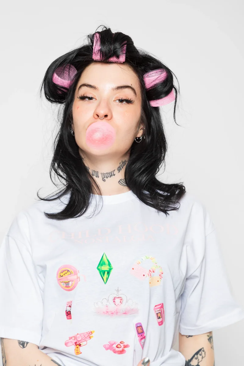 Childhood Nostalgia Baskılı Relaxed Fit Beyaz Kadın Tshirt