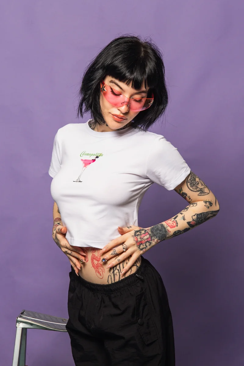Cosmopolitan Baskılı Beyaz Crop Top