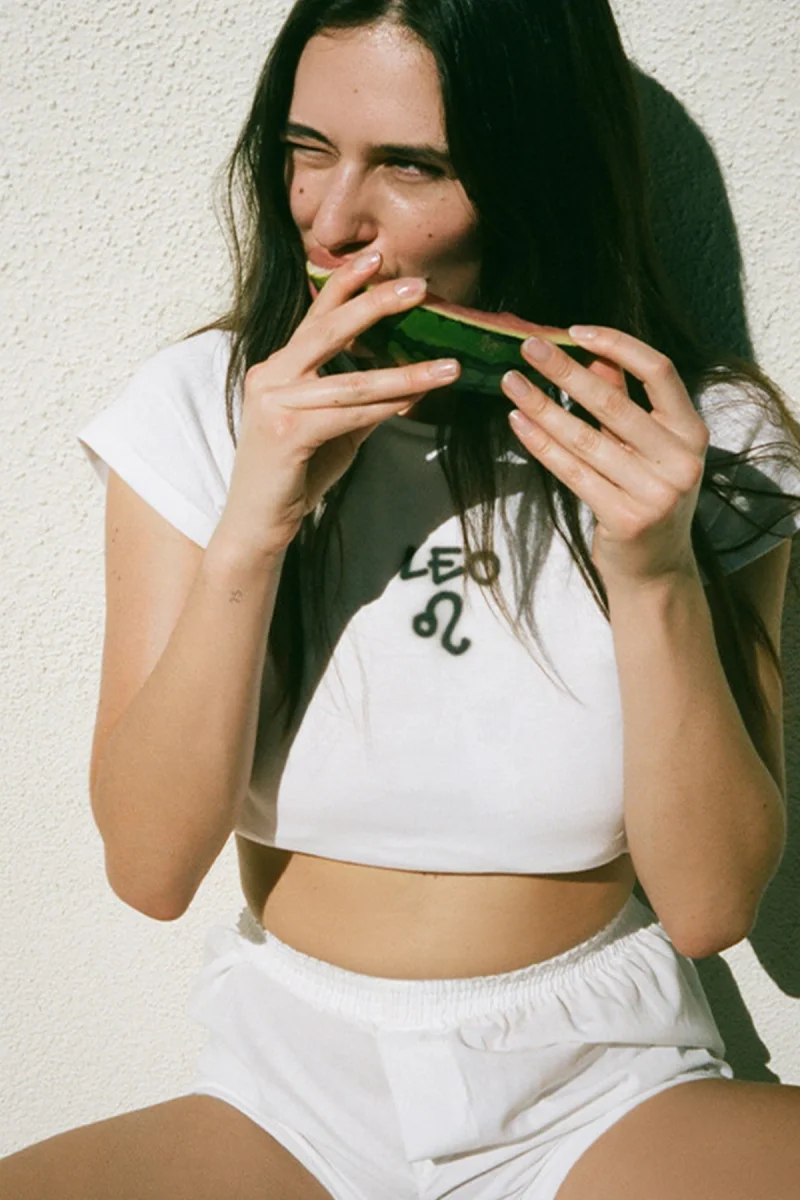 Leo Baskılı Beyaz Crop Top