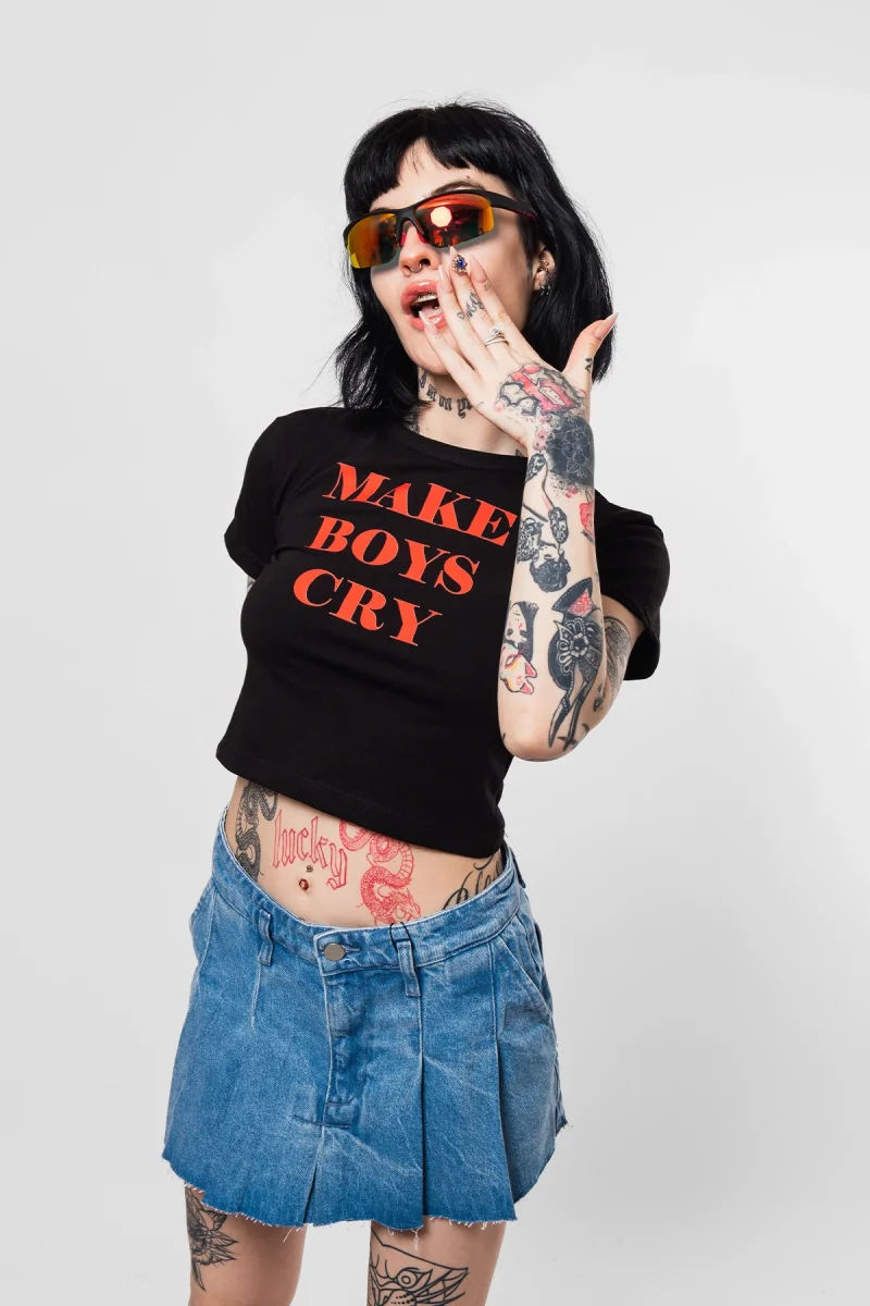 Make Boys Cry Baskılı Siyah Crop Top