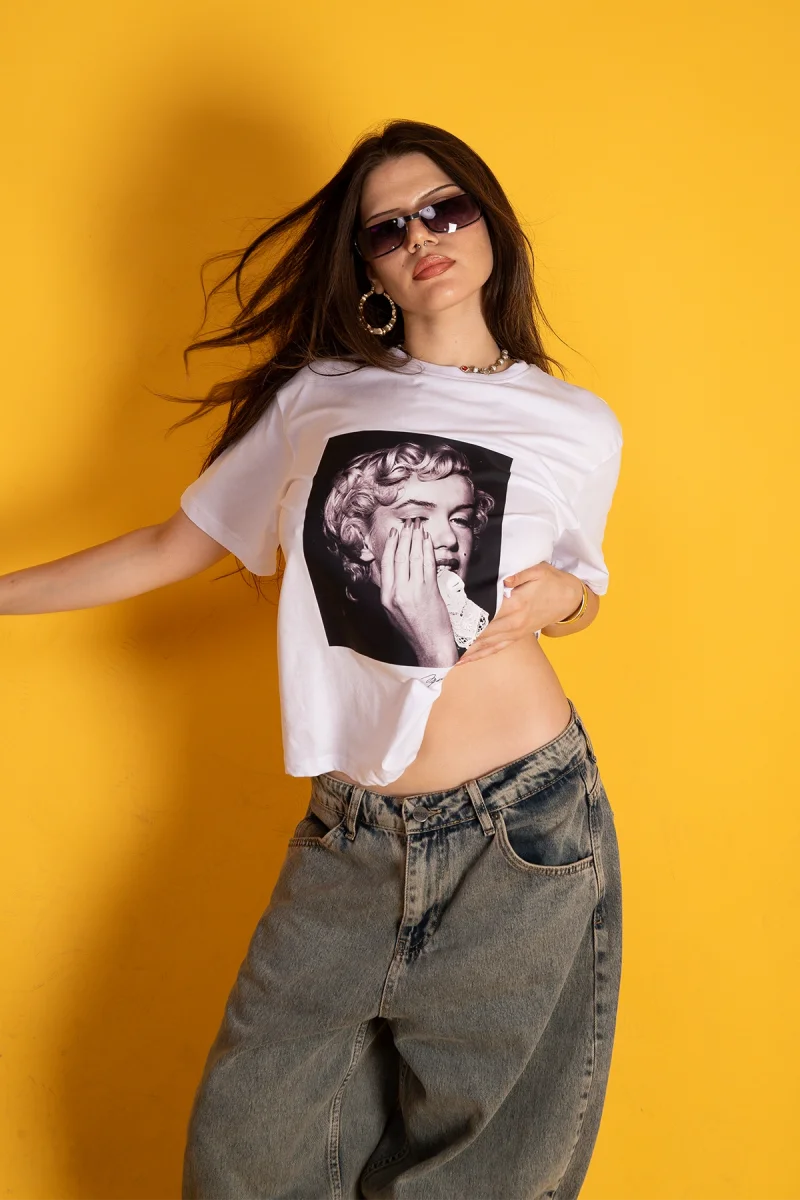 Marilyn Monroe BW Baskılı Relaxed Fit Beyaz Kadın Tshirt