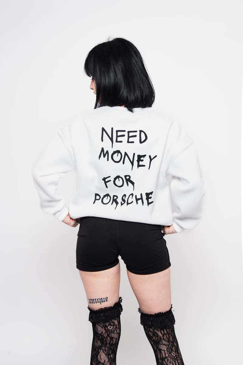 Need Money For Porsche Baskılı Kapüşonsuz Relaxed Fit Kadın Beyaz Sweatshirt