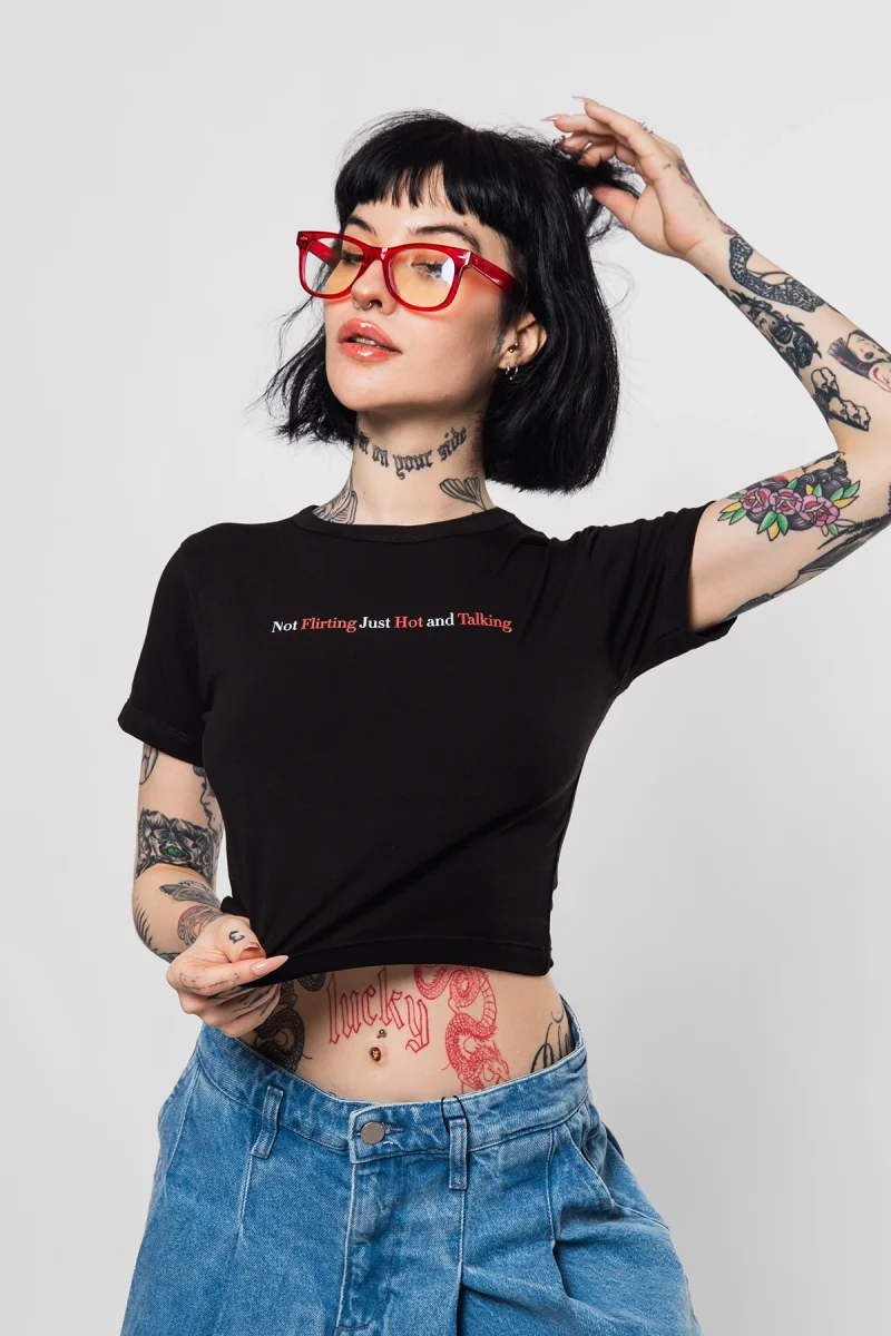 Not Flirting Yazı Baskılı Siyah Crop Top