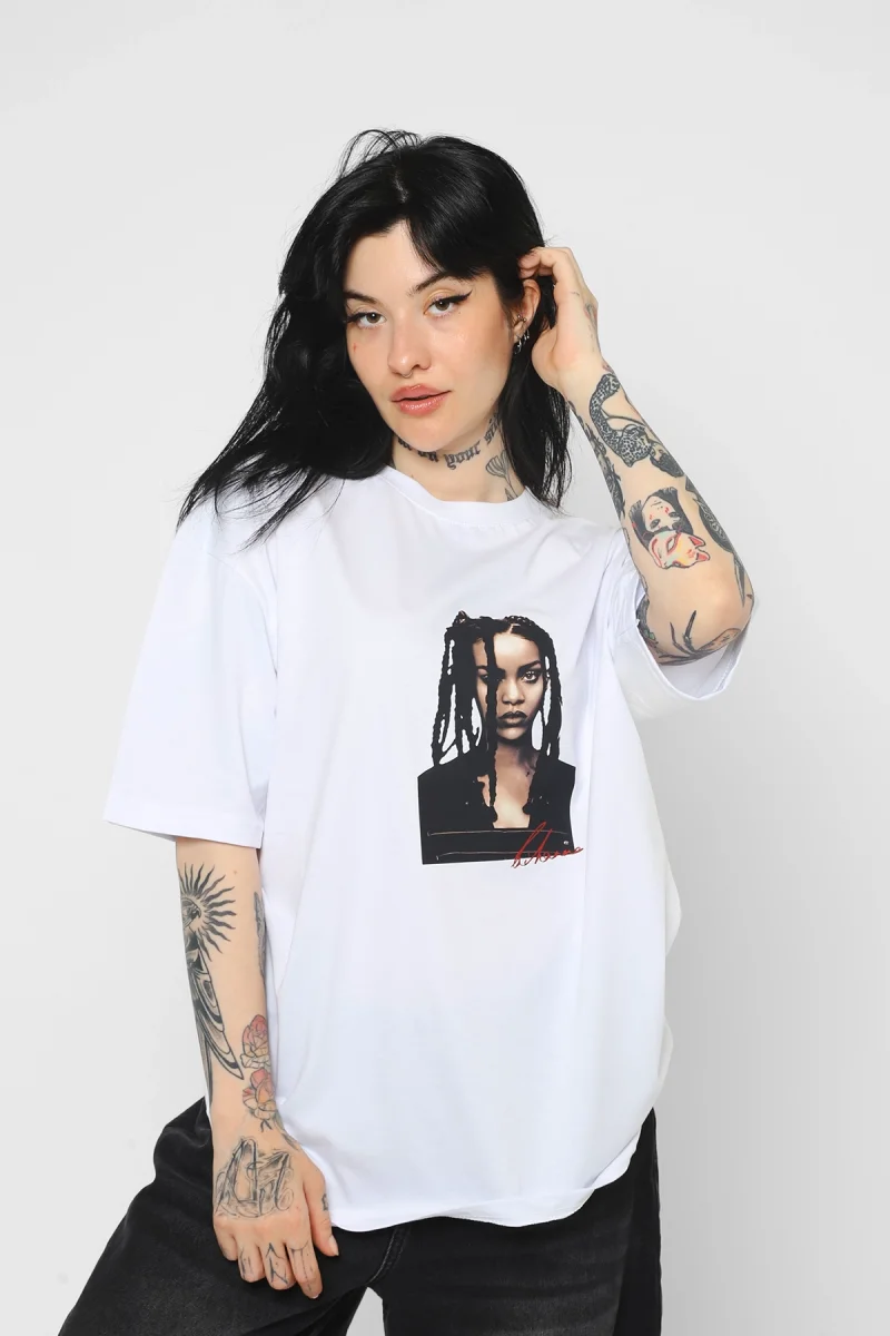 Rihanna Baskılı Oversize Unisex Beyaz Tshirt