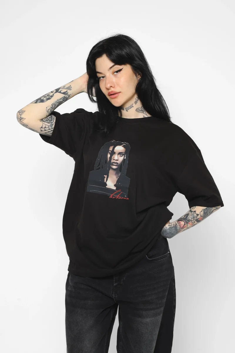 Rihanna Baskılı Oversize Unisex Siyah Tshirt