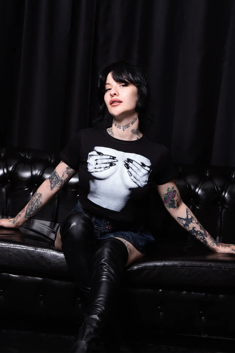 Silhouette Boobs V2 Baskılı Siyah Crop Top