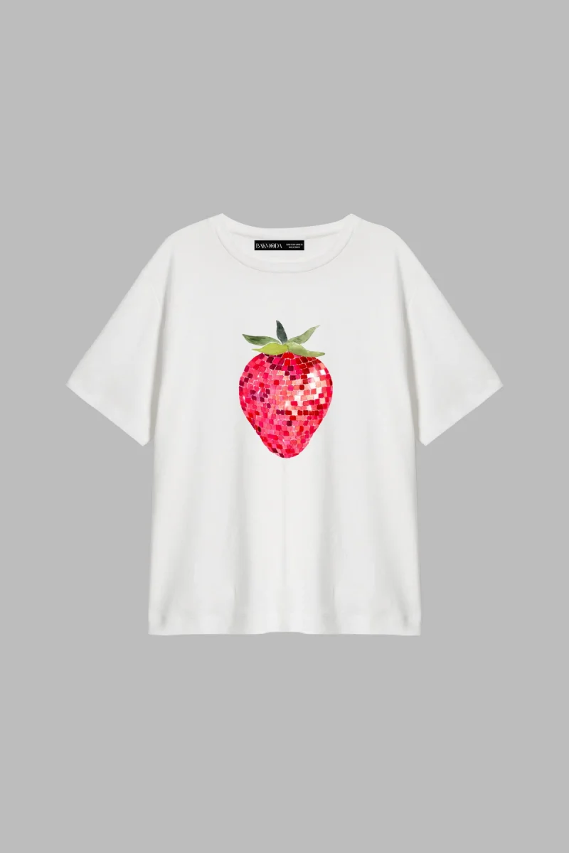Strawberry Disco Baskılı Relaxed Fit Beyaz Kadın Tshirt