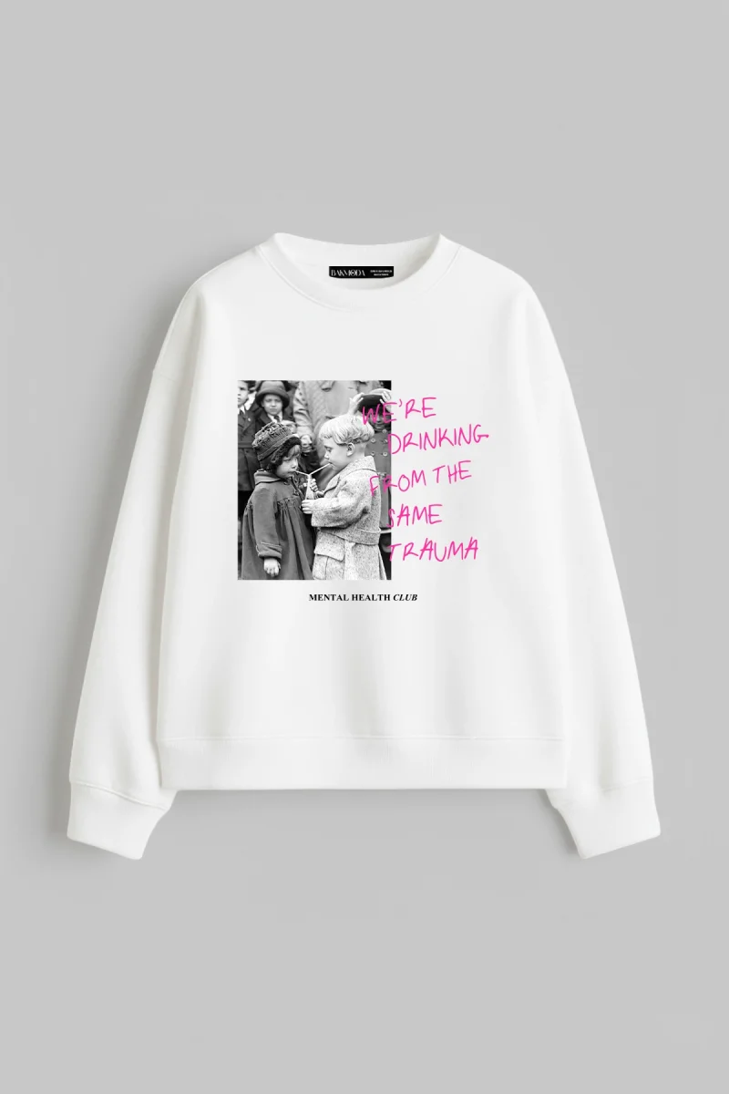 Trauma Baskılı Kapüşonsuz Relaxed Fit Kadın Beyaz Sweatshirt