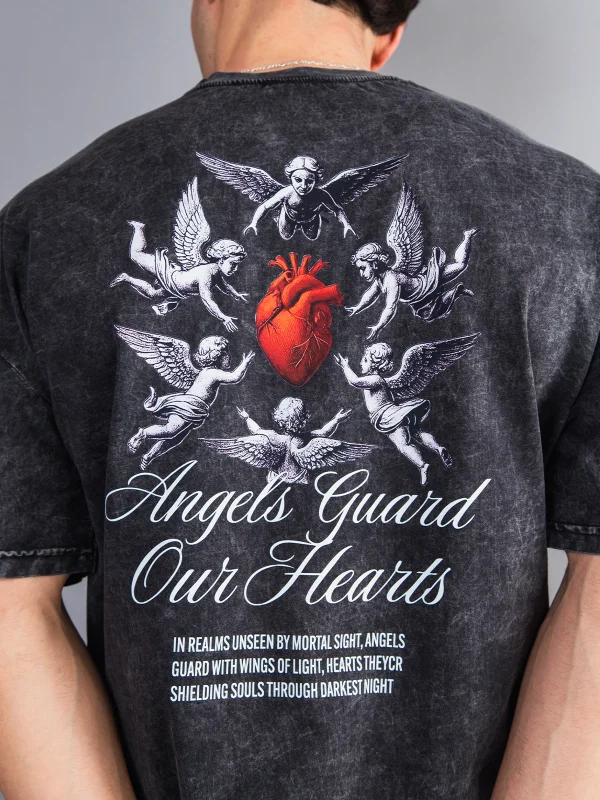 Angels Guard Our Hearts Baskılı Oversize Unisex Yıkamalı Siyah Tshirt
