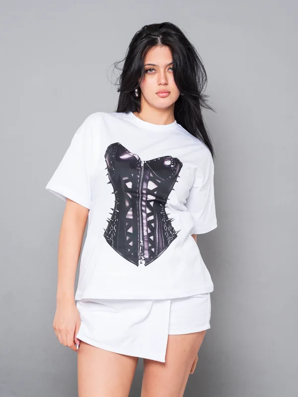 Black Cat Corset Baskılı Relaxed Fit Beyaz Kadın Tshirt