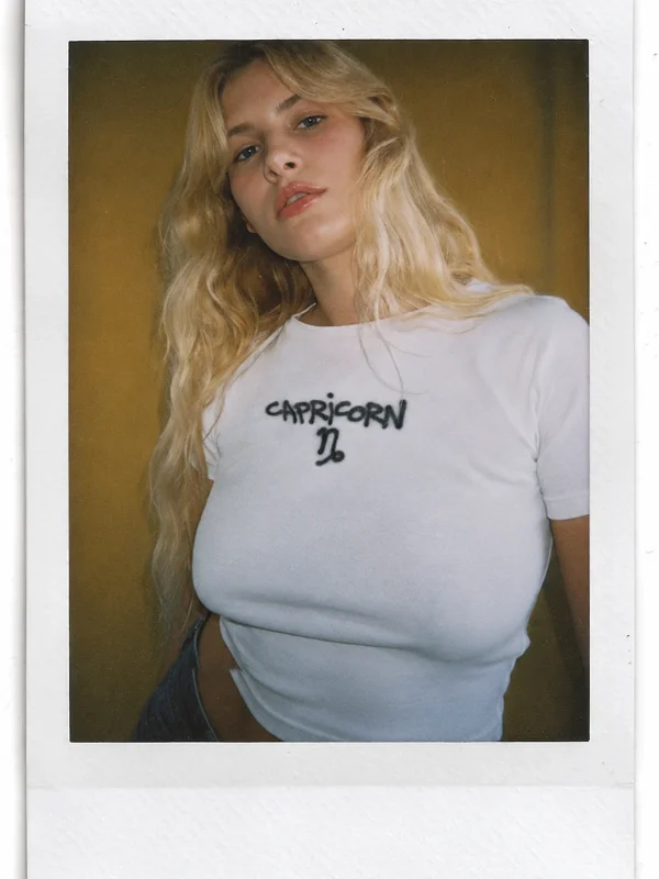 Capricorn Baskılı Beyaz Crop Top