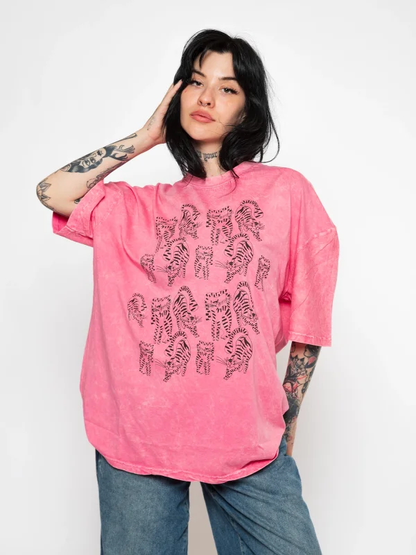 Cats Line V2 Baskılı Oversize Unisex Yıkamalı Pembe Tshirt